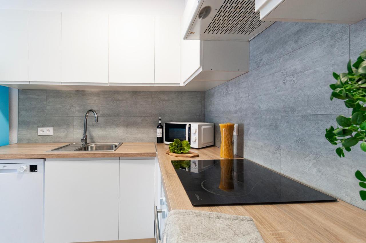 Apartamento Con Terraza Y Vistas Al Canal By Insidehome エンプリアブラバ エクステリア 写真